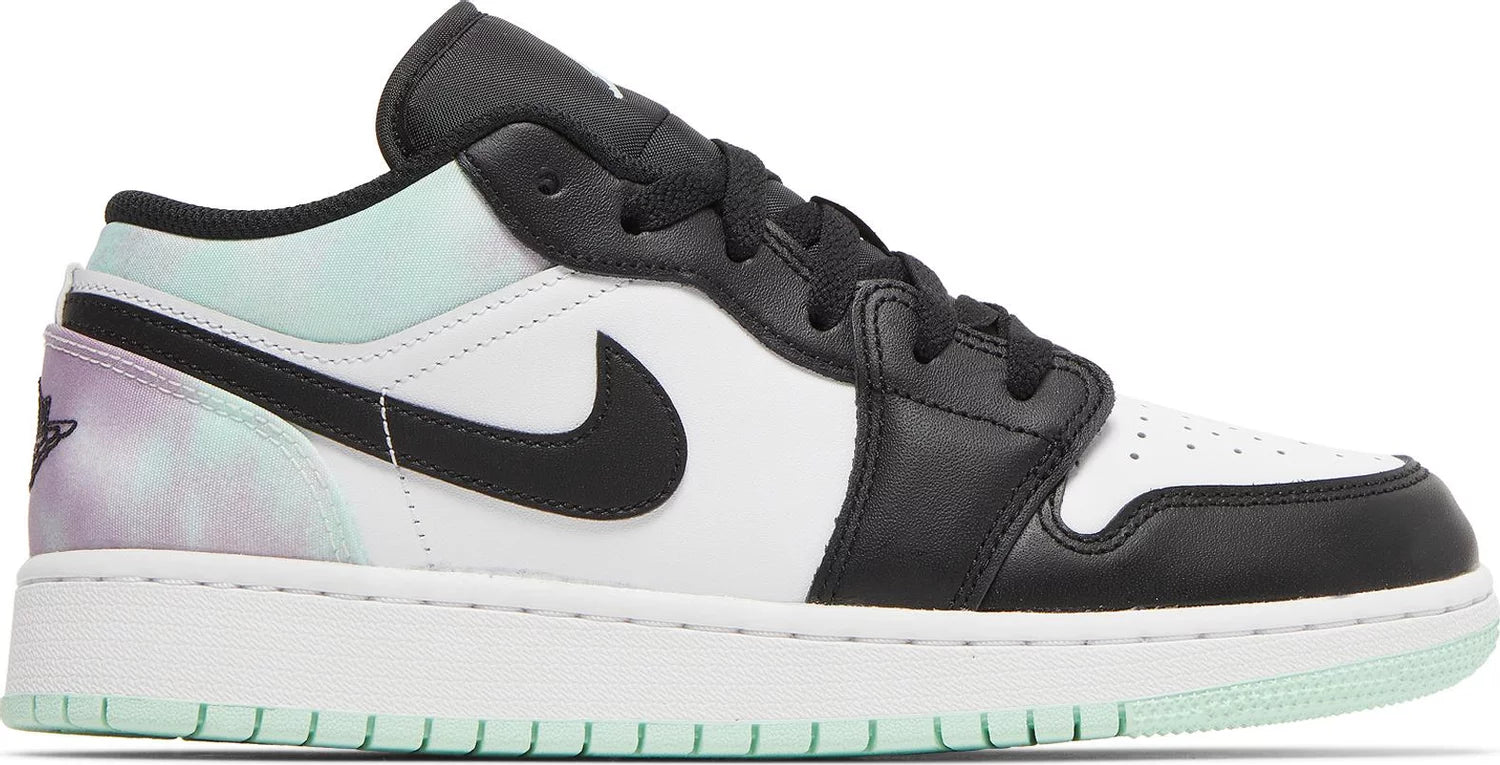 Green black and 2025 white air jordan 1